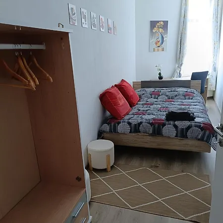 Chez Oppo Charleroi